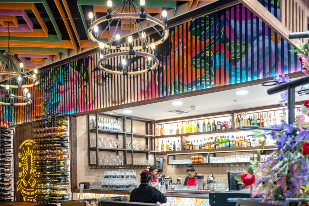Proyecto Frida Kahlo Restaurant, Cenco Costanera — Grupo AP