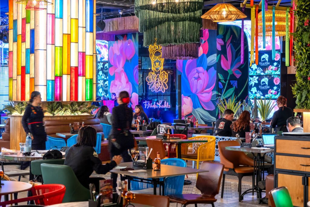 Proyecto Frida Kahlo Restaurant, Cenco Costanera — Grupo AP